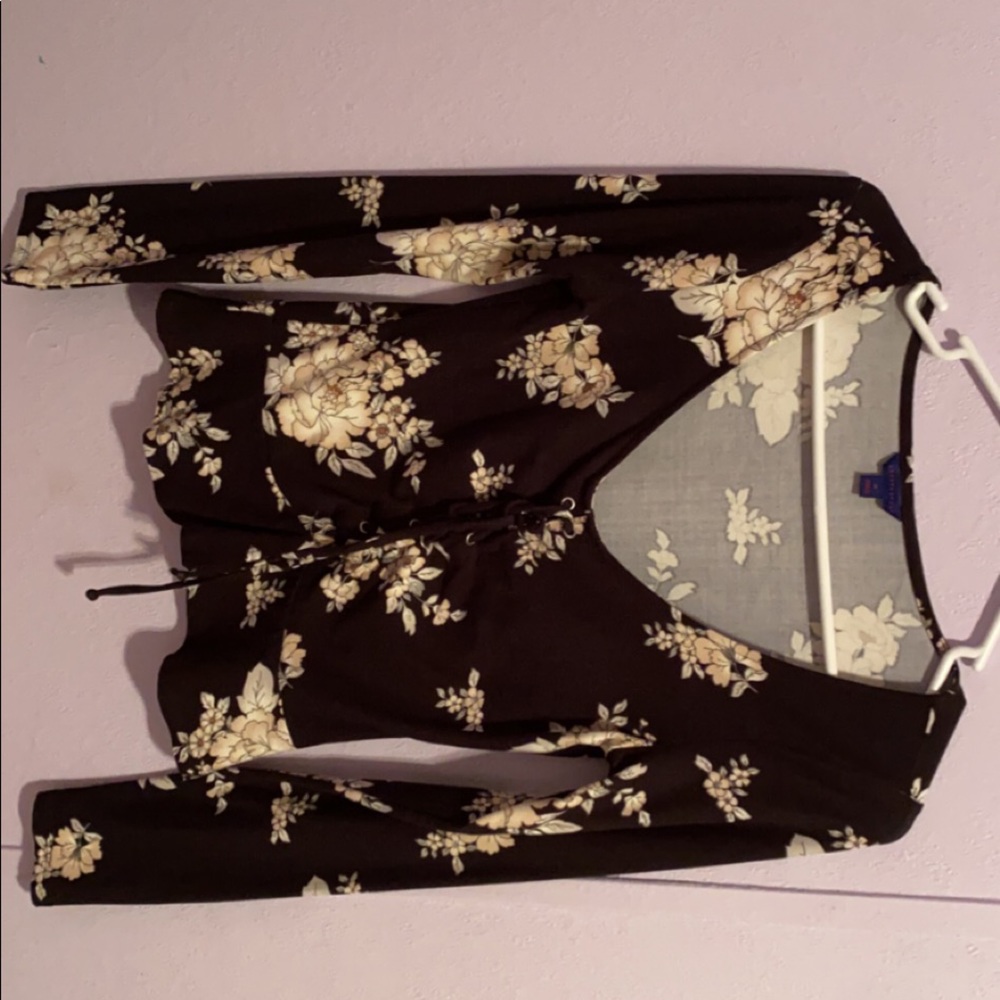 Aeropostale lace up long sleeve